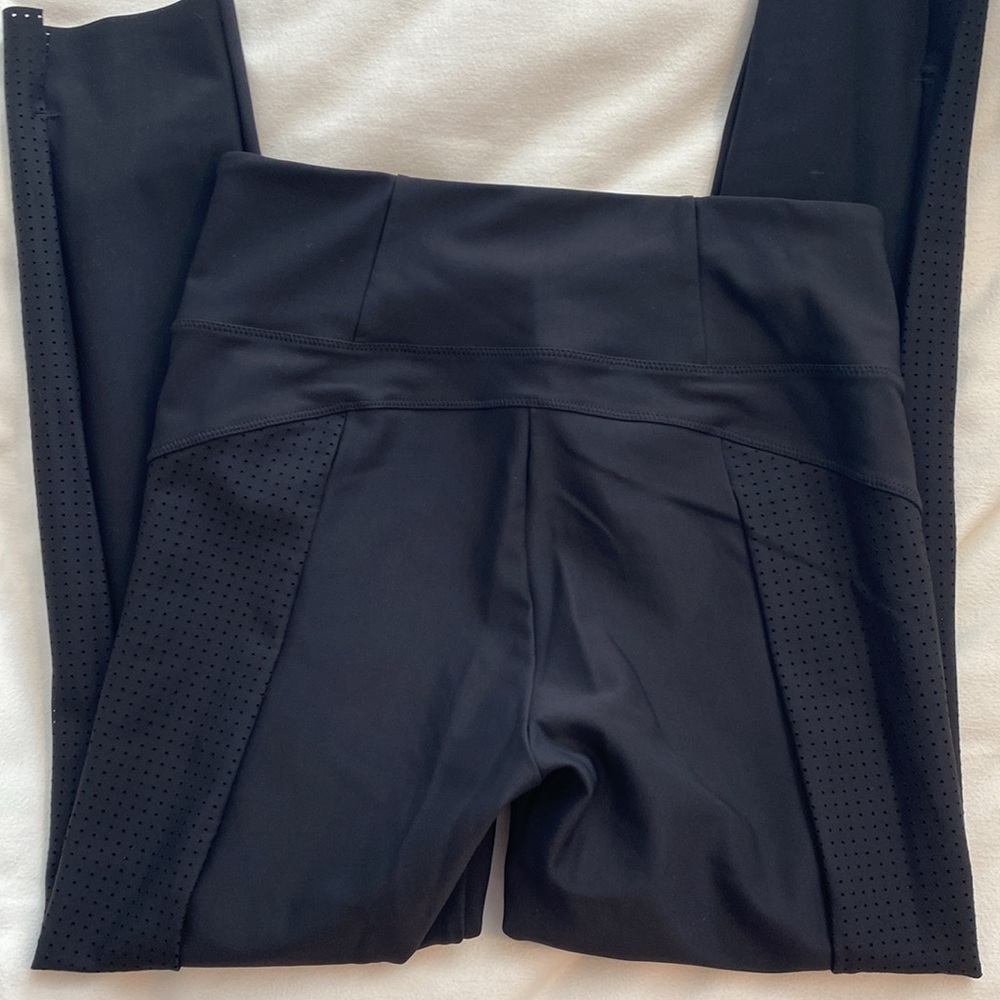 Athleta Stellar Crop Pant in Black Size small - Picture 6 of 6